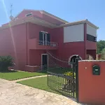 Antonios' Yard Kanálion